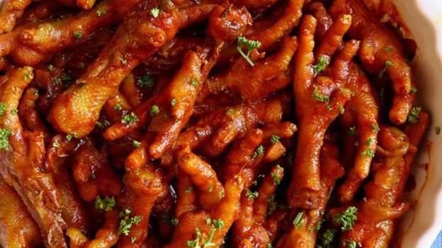 طرز تهیه پای مرغ برای غضروف سازی و درمان زانو درد؛ پختن پای مرغ در زودپز